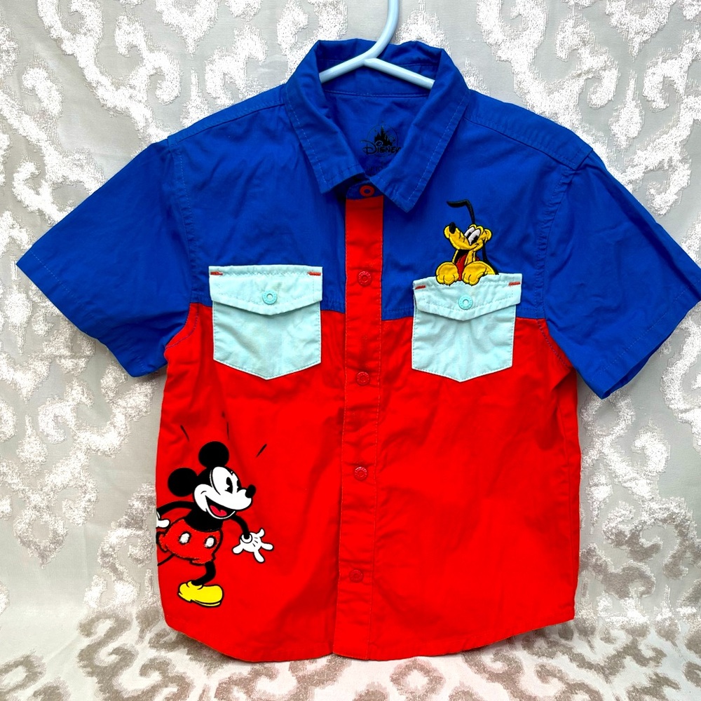 Handsome!! Disney Mickey Mouse button up shirt with printed characters
